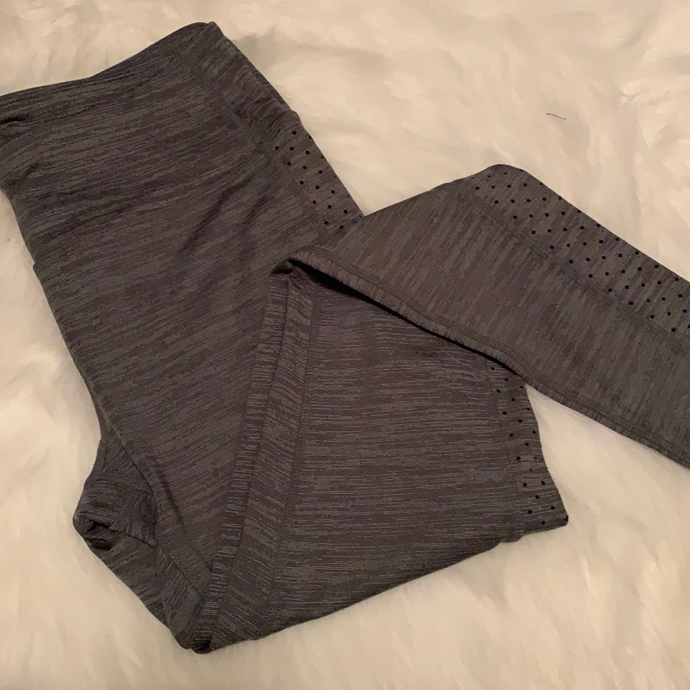 Mondetta active leggings size M like new